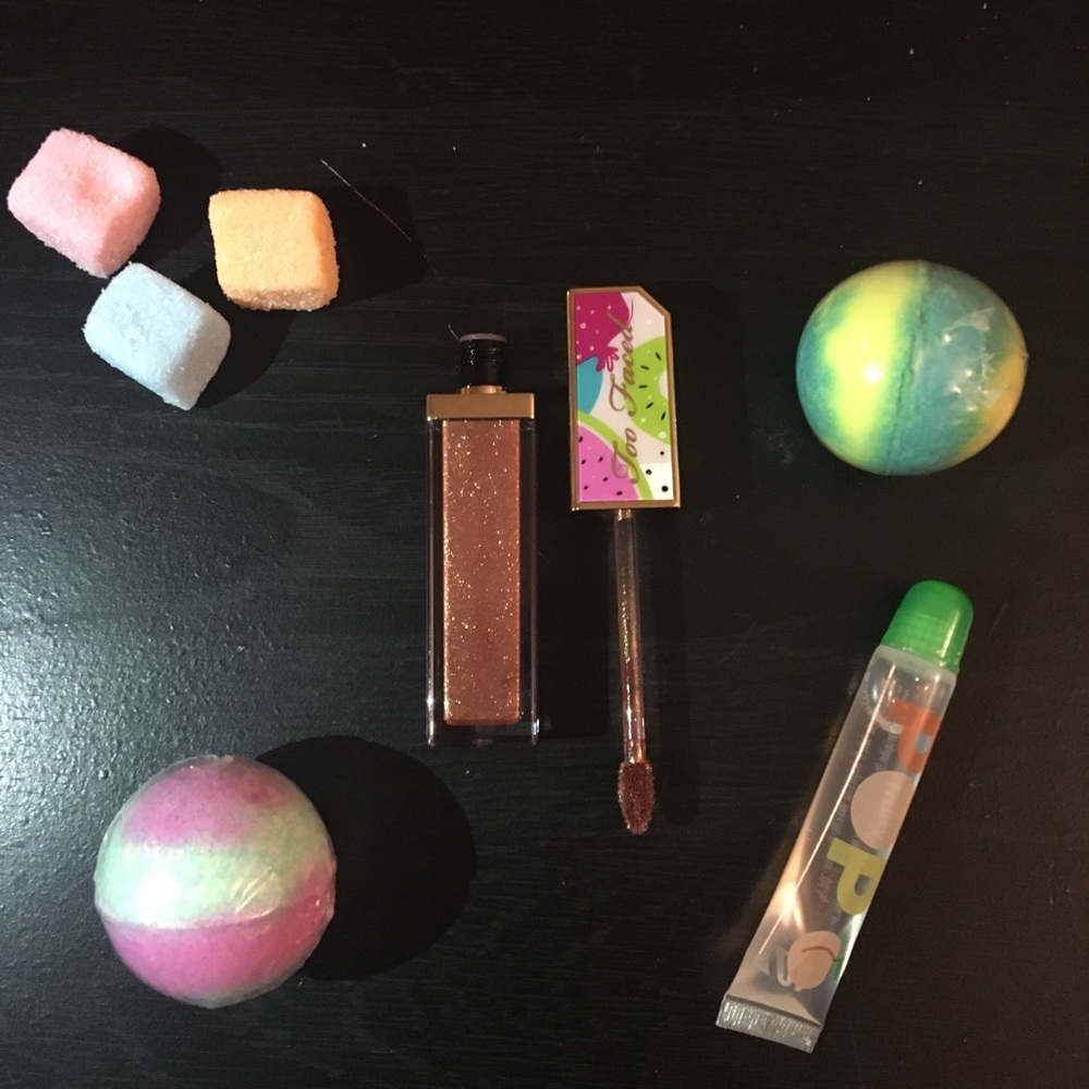 1 LEFT! Tutti Frutti Lip Glaze in Yummy Rummy - Picture 3 of 4